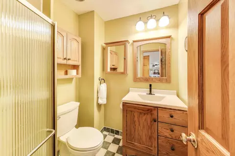 Bath - 438 High Rd, Cary, IL 60013 photo 1 of 3