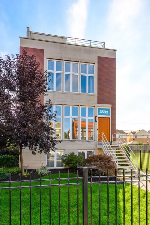 4532 S Oakenwald Ave, Chicago, IL 60653