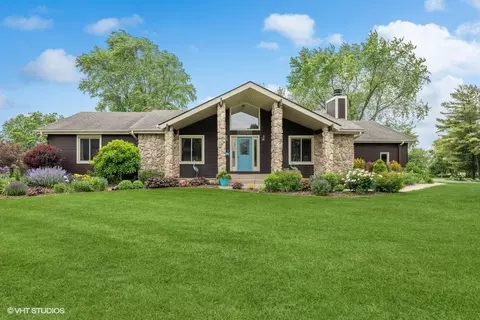 12219 Baker Ter, Woodstock, IL 60098
