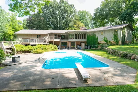 3406 Roth Rd, Rockford, IL 61114
