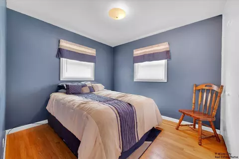 Bedroom - 105 N Chase Ave, Bartlett, IL 60103 photo 2 of 3