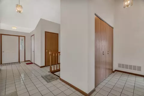 13472 S Redberry Cir, Plainfield, IL 60544 photo 4