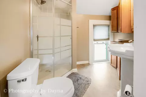 Bath - 790 W Charles St, Kankakee, IL 60901 photo 4 of 4