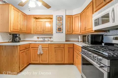 Kitchen - 790 W Charles St, Kankakee, IL 60901 photo 1 of 2