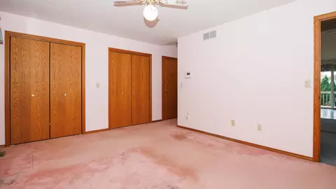 Bedroom - 2717 Arrowhead Dr, Bloomington, IL 61704 photo 6 of 8