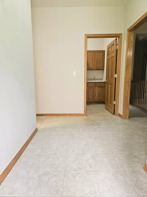 Entry Way - 1670 Overlook Dr, Dixon, IL 61021 photo 1 of 2