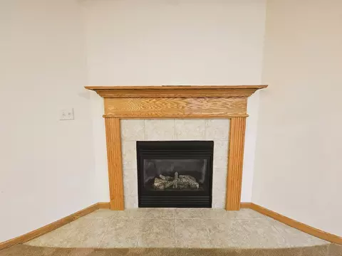 Living - 1670 Overlook Dr, Dixon, IL 61021 photo 6 of 6