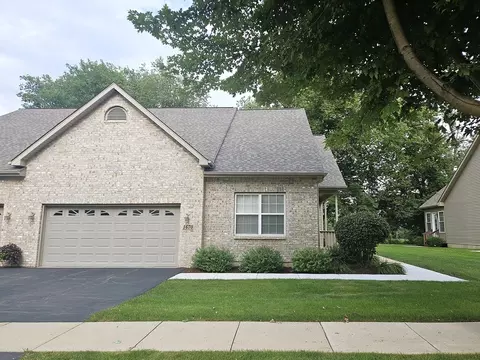 Exterior - 1670 Overlook Dr, Dixon, IL 61021 photo 2 of 5