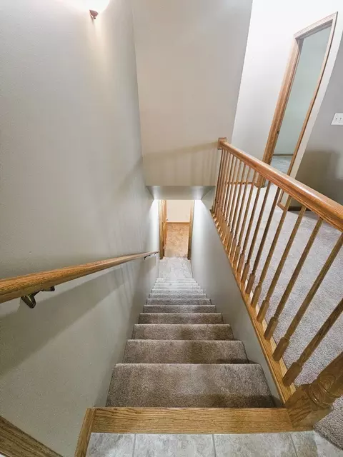 Entry Way - 1670 Overlook Dr, Dixon, IL 61021 photo 2 of 2
