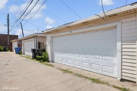 Exterior - 39 E 89th St, Chicago, IL 60619 photo 4 of 4