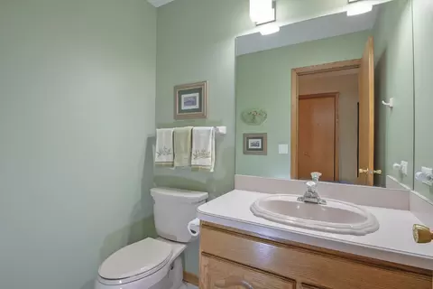 Bath - 809 Tide Ct, Wheeling, IL 60090 photo 1 of 3