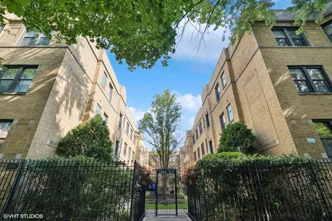 1354 W Estes Ave #2S, Chicago, IL 60626