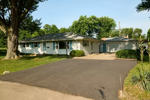609 9th Ave, Ottawa, IL 61350