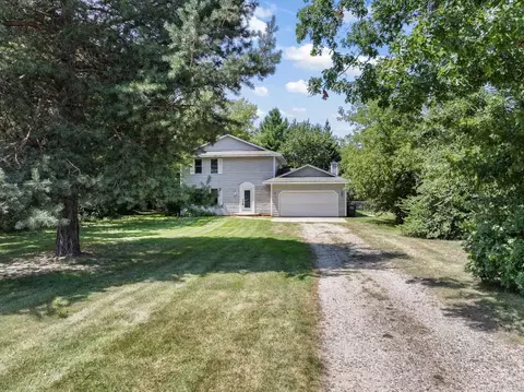 9750 296th Ave, Salem, WI 53168