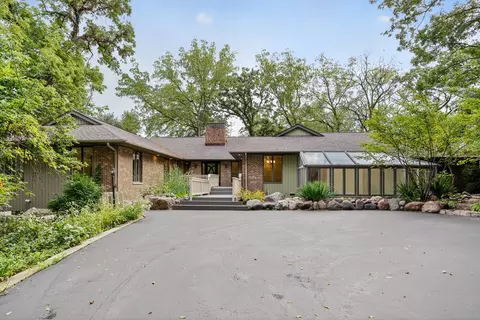 Exterior - 21265 W East Cuba Rd, Kildeer, IL 60047 photo 2 of 32
