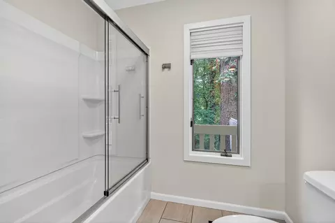 Bath - 21265 W East Cuba Rd, Kildeer, IL 60047 photo 14 of 14