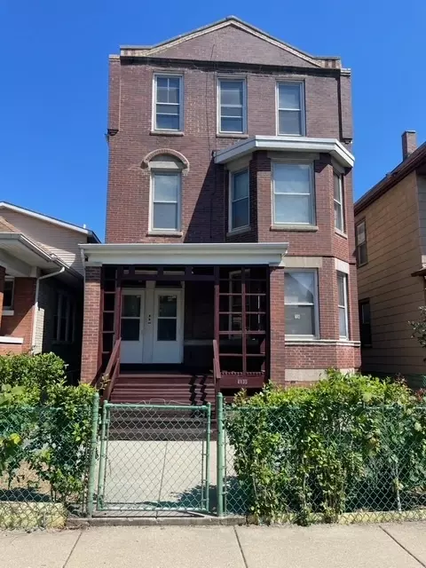 4135 N Monticello Ave, Chicago, IL 60618