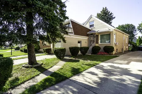 6228 W Lawrence Ave, Chicago, IL 60630