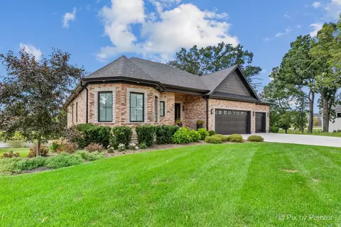 3653 Old Bridge Ln, Elgin, IL 60124