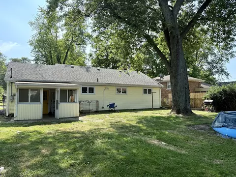 Exterior - 1145 S 8th Ave, Kankakee, IL 60901 photo 1 of 4