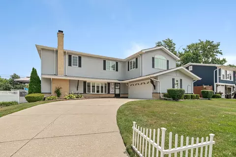 15317 Las Robles St, Oak Forest, IL 60452