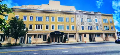 6337 Roosevelt Rd #101, Berwyn, IL 60402