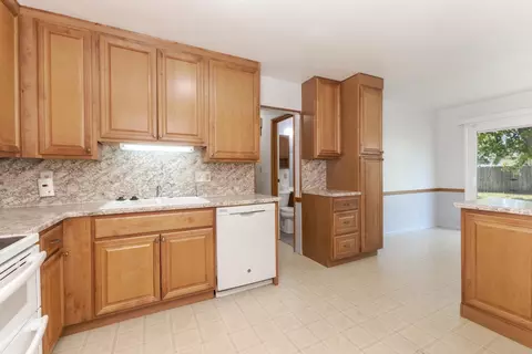 101 Radliff Rd, Bloomington, IL 61701 photo 13