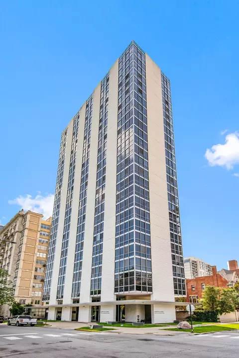 1555 N Dearborn Pkwy #25E, Chicago, IL 60610