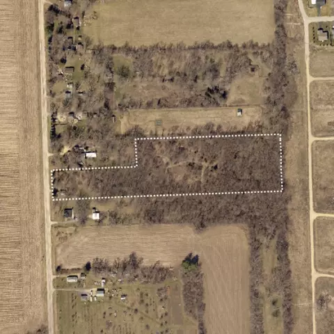 9807 Old River Rd, Roscoe, IL 61073