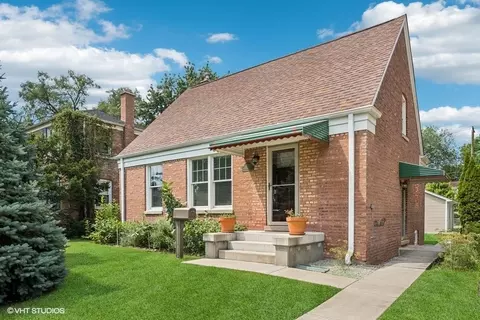 3730 Blanchan Ave, Brookfield, IL 60513