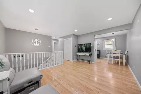 Entry Way - 226 Barbara Ln, Steger, IL 60475 photo 3 of 3