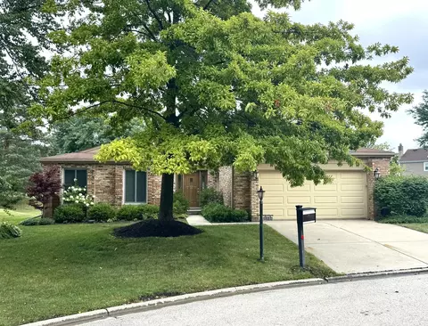 4530 Lindenwood Ln, Northbrook, IL 60062