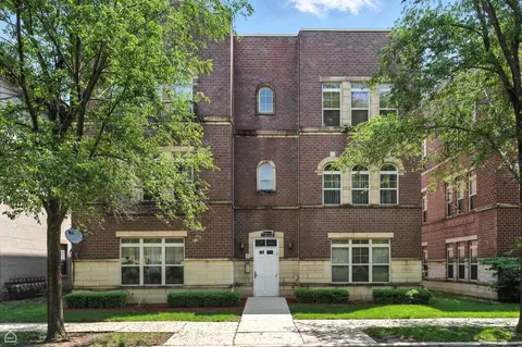 3811 S Langley Ave #301, Chicago, IL 60653