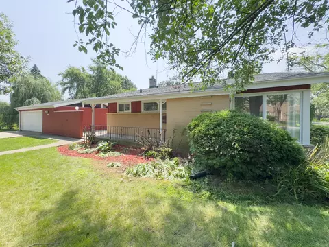 2731 Virginia Ln, Glenview, IL 60025