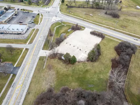 1297 Mccarthy Rd, Lemont, IL 60439 photo 3