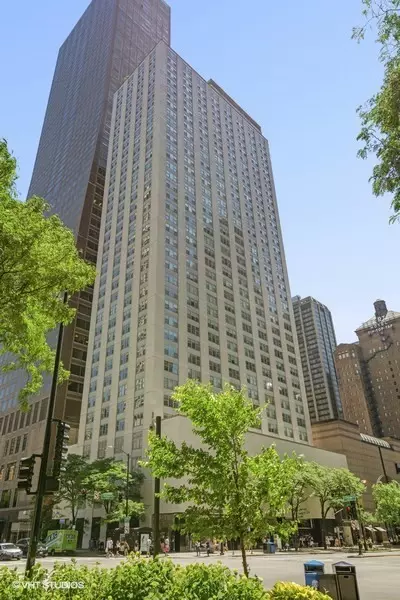 777 N Michigan Ave #3105, Chicago, IL 60611