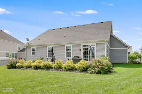 Exterior - 16513 Mueller Cir, Plainfield, IL 60586 photo 6 of 8