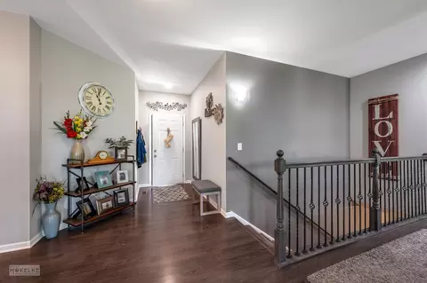 Entry Way - 16513 Mueller Cir, Plainfield, IL 60586 photo 2 of 4