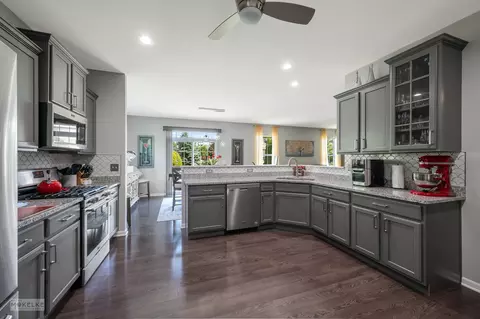 Kitchen - 16513 Mueller Cir, Plainfield, IL 60586 photo 1 of 2