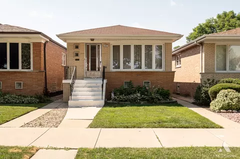 6857 W 63rd Pl, Chicago, IL 60638