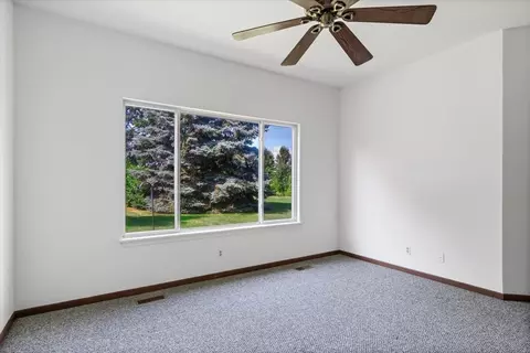 Bedroom - 13962 Danbury Dr, Plainfield, IL 60544 photo 2 of 4