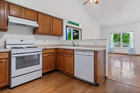 Kitchen - 13962 Danbury Dr, Plainfield, IL 60544 photo 1 of 2