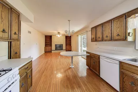 1007 Read St, Lockport, IL 60441 photo 10