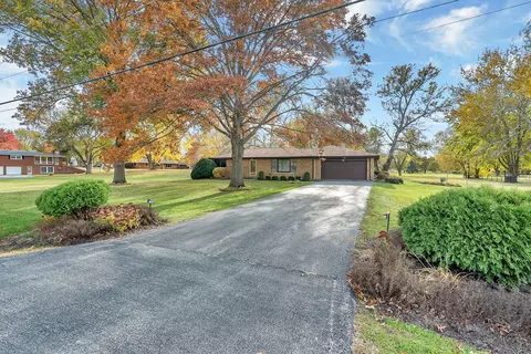 19 Willow Ln, Bristol, IL 60512 photo 2