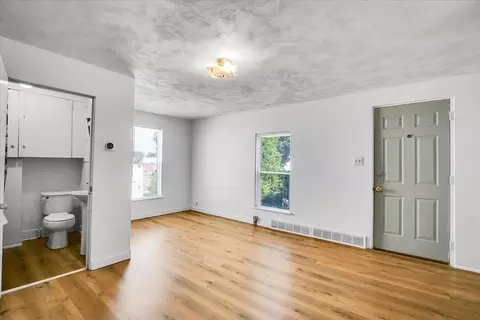 949 4th Ave, Aurora, IL 60505 photo 6