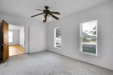 949 4th Ave, Aurora, IL 60505 photo 9