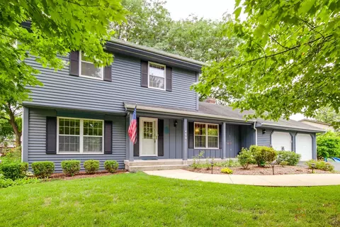 400 Seafarer Dr, Third Lake, IL 60030