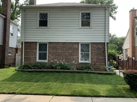802 Bristol Ave, Westchester, IL 60154