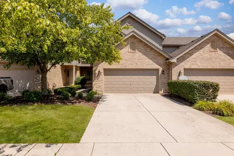 14517 Albany Ave, Lemont, IL 60439
