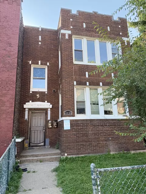 6838 S King Dr, Chicago, IL 60637